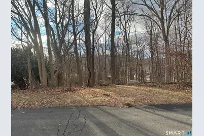 7 Brighton Street, Danbury, CT 06811 - Photo 1