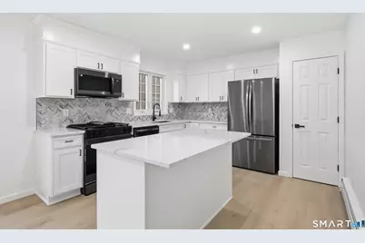 70 Victoria Court, Hamden, CT 06514 - Photo 1