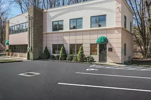 10 Byington Pl, Norwalk, CT 06850 - Photo 1