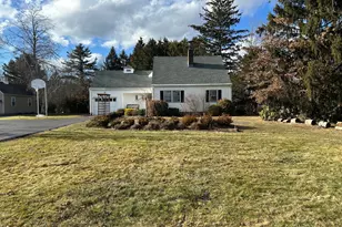 989 N Farms Rd, Wallingford, CT 06492 - Photo 1