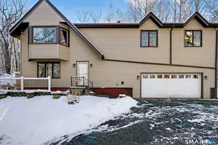 12 Stonybrook Rd, Ledyard, CT 06335 - Photo 1