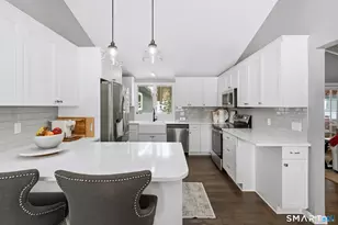 324 Old Farms Rd, Simsbury, CT 06070 - Photo 7