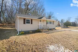 29 Newell Hill Rd, Ellington, CT 06029 - Photo 1