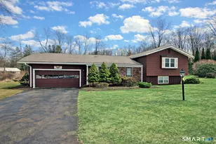 29 Middlefield Rd, Oxford, CT 06478 - Photo 1