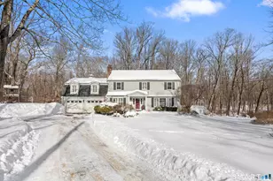 12 Godfrey Rd W, Weston, CT 06883 - Photo 1