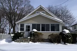 29 Sterling Pl, Stamford, CT 06907 - Photo 1