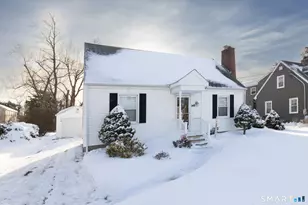 349 Quinnipiac Ave, North Haven, CT 06473 - Photo 1