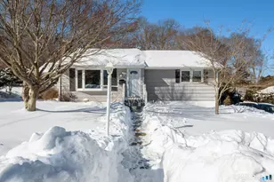 15 Park Avenue Extension, Montville, CT 06382 - Photo 1