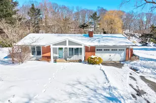 156 Stone House Ln, Guilford, CT 06437 - Photo 1