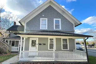 194 School St, Putnam, CT 06260 - Photo 1