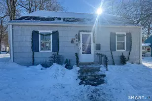 84 Middle Turnpike W, Manchester, CT 06040 - Photo 1