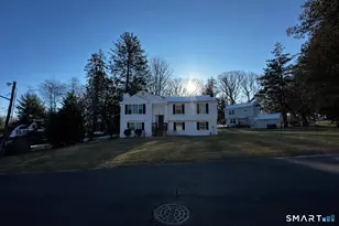 654 Laurel St, East Haven, CT 06512 - Photo 1