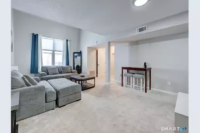 11 Concorde Way #B2, Windsor Locks, CT 06096 - Photo 1