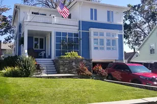 19 2nd Ave, Branford, CT 06405 - Photo 1