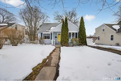 107 Glen View Terrace, New Haven, CT 06515 - Photo 1