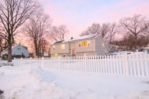 47 Dix St, West Haven, CT 06516 - Photo 1