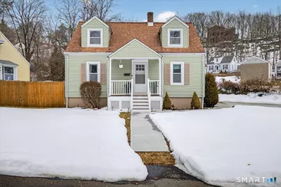 15 Evelyn Road, Derby, CT 06418 - Photo 1