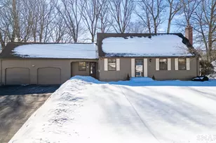 104 Driftwood Rd, Bristol, CT 06010 - Photo 1