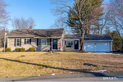 2 East Avenue, Norwich, CT 06360 - Photo 1