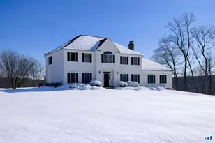 412 Laurelwood Ln, Southbury, CT 06488 - Photo 1