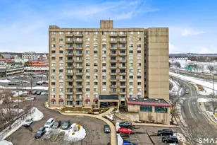 111 deKoven Drive, Middletown, CT 06457 - Photo 1