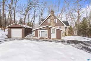8 Perry Ln, Oxford, CT 06478 - Photo 1