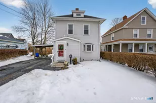 14 Warren St, New London, CT 06320 - Photo 1