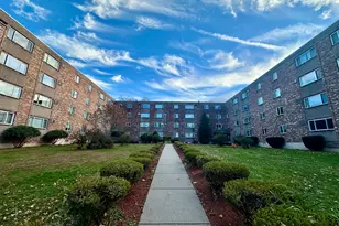 111 Sherbrooke Ave, Hartford, CT 06106 - Photo 1