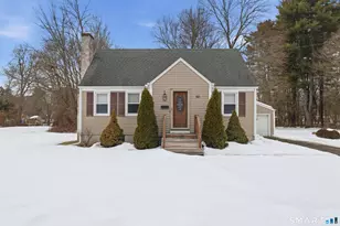 49 Tyler St, Bloomfield, CT 06002 - Photo 1