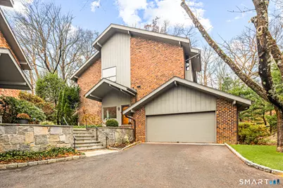 377 Main Street #APT 17, New Canaan, CT 06840 - Photo 1