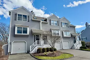 3 Ocean Reef Dr, Fairfield, CT 06824 - Photo 1