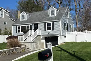 24 Deepwood Ln, Norwalk, CT 06854 - Photo 1