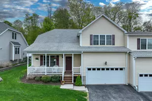 185 Oak Mdw Ln, Harwinton, CT 06791 - Photo 1