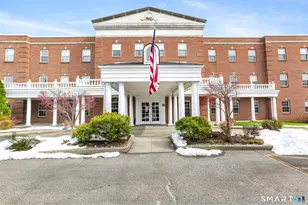 59 Courtland Ave, Stamford, CT 06902 - Photo 1
