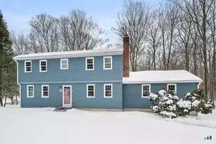 19 Brookwood Dr, Newtown, CT 06470 - Photo 1