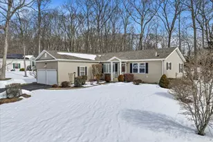 18 Hillcrest Dr, Montville, CT 06382 - Photo 1