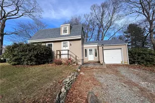 12 Woodland Dr, Groton, CT 06340 - Photo 1