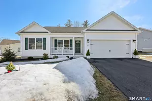 152 Willow Brk Dr, Farmington, CT 06032 - Photo 1