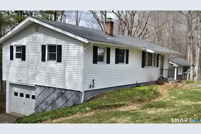 20 Brookfield Meadows, Brookfield, CT 06804 - Photo 1