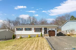 185 Bluebird Dr, Naugatuck, CT 06770 - Photo 1