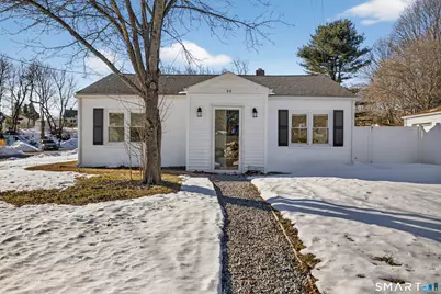 22 Woodlawn Avenue, Waterford, CT 06385 - Photo 1