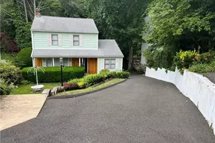 13 Hollow Tree Ridge Rd, Darien, CT 06820 - Photo 1