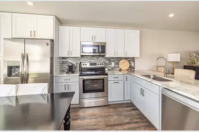 94 North Bridebrook Road #207, East Lyme, CT 06357 - Photo 1