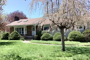 90 Brook Hill Rd, Hamden, CT 06514 - Photo 1