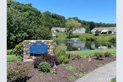 8 Saint George Place #8, Newtown, CT 06482 - Photo 1