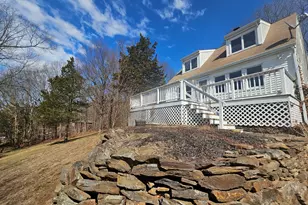932 Saybrook Rd, Middletown, CT 06457 - Photo 1