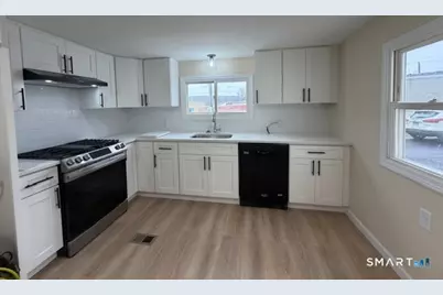 55 Sugar Street #17, Newtown, CT 06470 - Photo 1