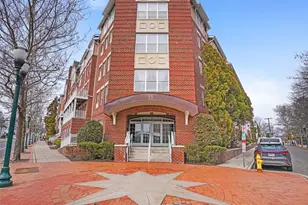 35 W Broad St, Stamford, CT 06902 - Photo 1