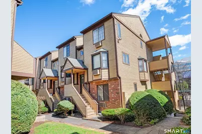 8 Oakwood Avenue #APT B13, Norwalk, CT 06850 - Photo 1