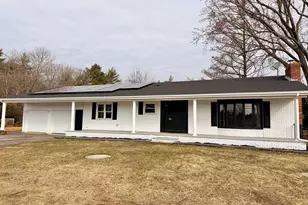 2 Mary Rd, Thompson, CT 06277 - Photo 1
